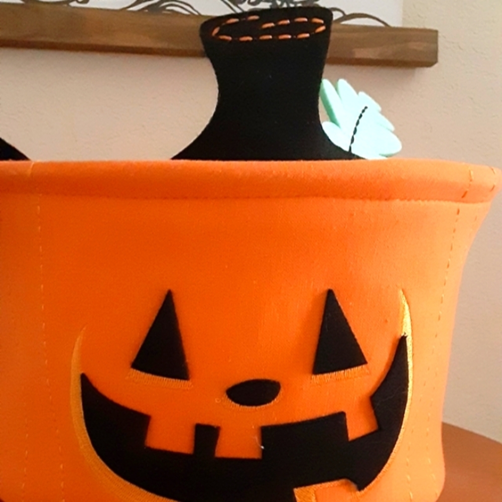 Halloween Pumpkin Basket Holder